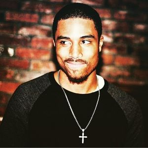 Meet your Posher, Laroy